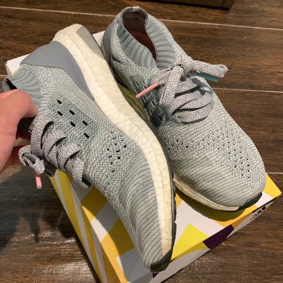 Adidas WMN Ultra Boost Uncaged Running Shoes US5.5 Light Grey/Baby Blue & Pink - Picture 10 of 12